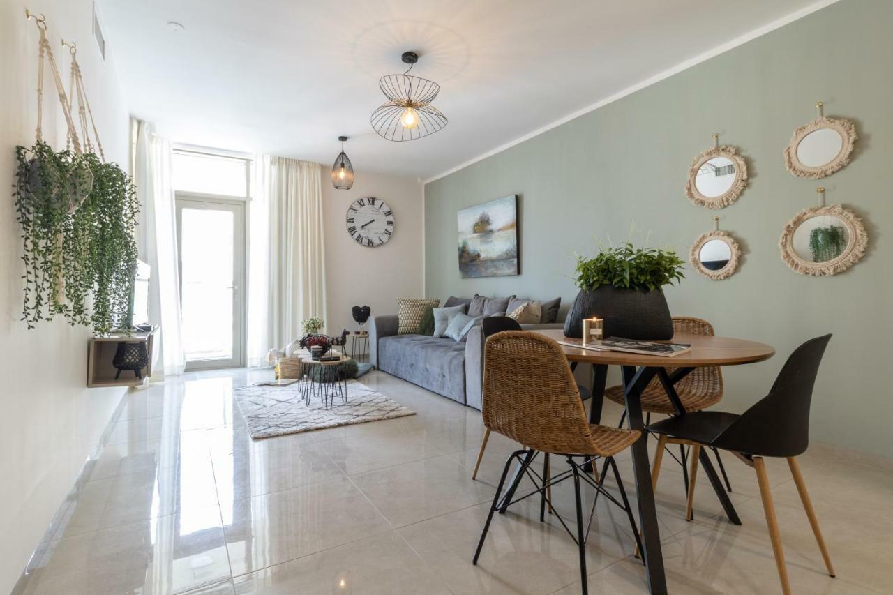 The Haneviim Court - Isrentals Jérusalem Extérieur photo